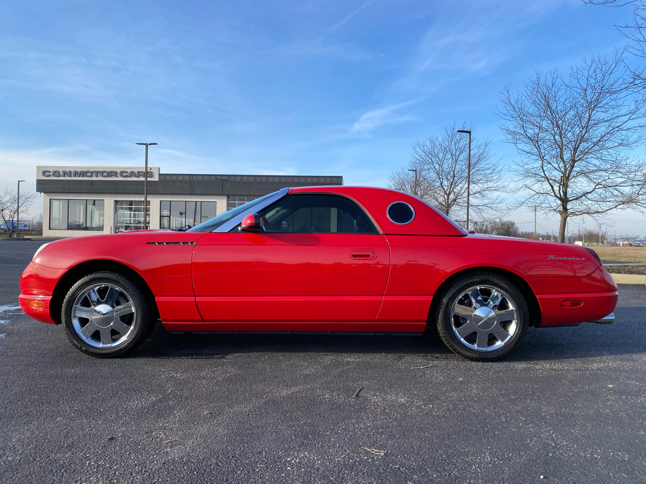 Used 2002 Ford Thunderbird Deluxe image 8