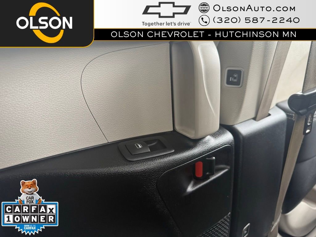 Used 2024 Chrysler Pacifica Touring-L image 19