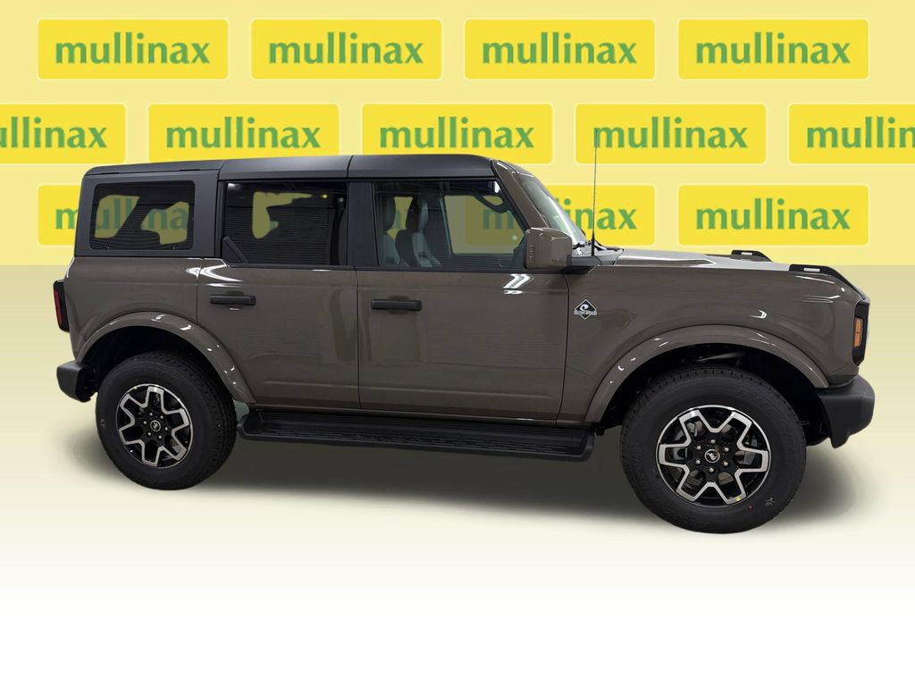 New 2026 Ford Bronco Outer Banks AWD/4WD image 2