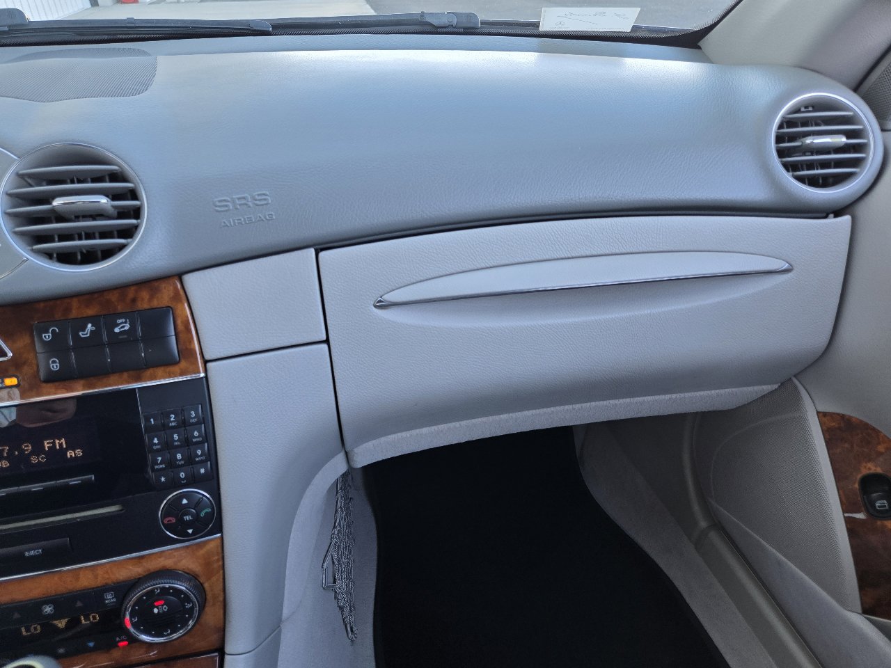 Used 2005 Mercedes-Benz CLK 500 Cabriolet image 33