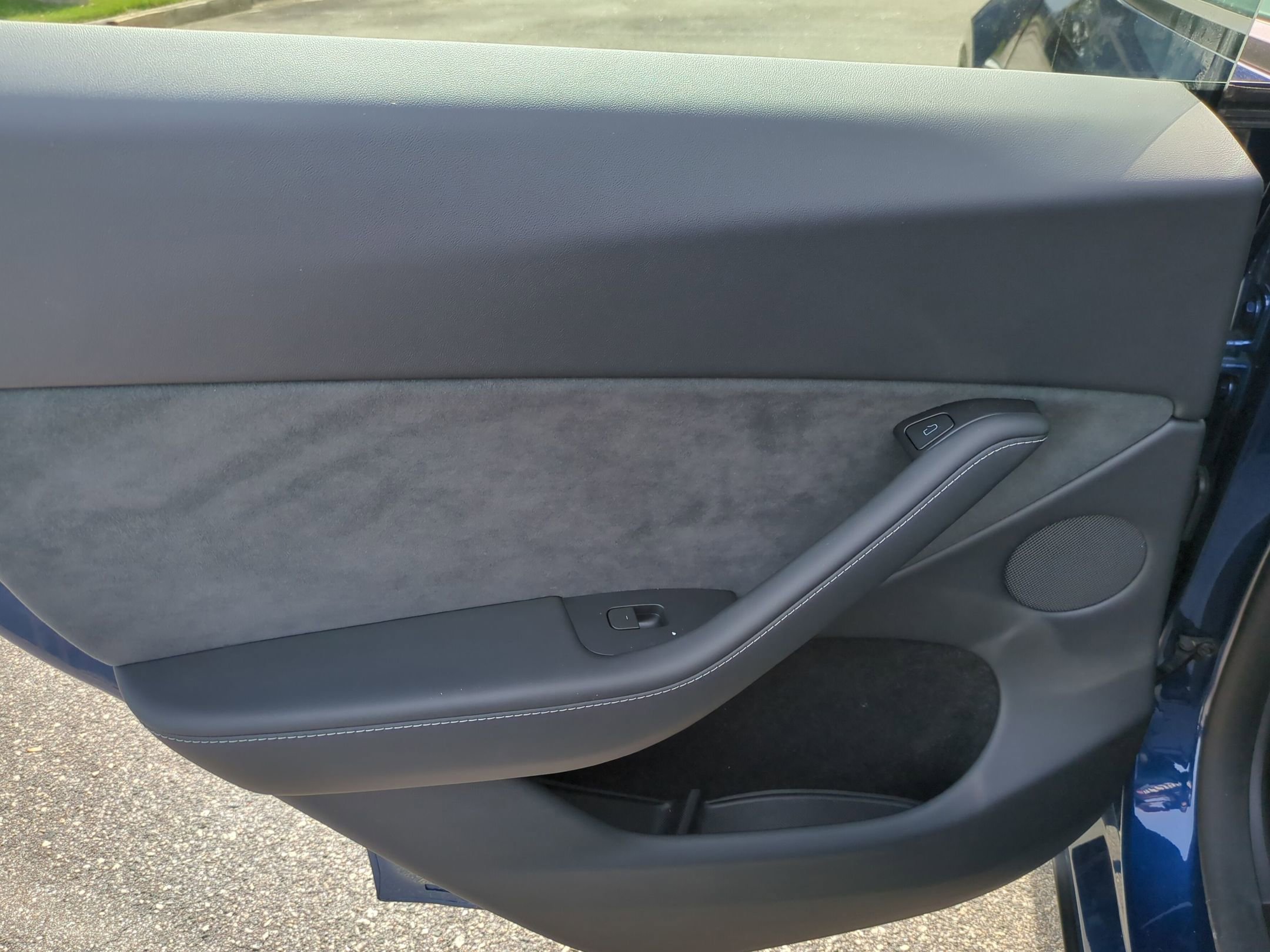 Used 2024 Tesla Model Y Long Range image 26