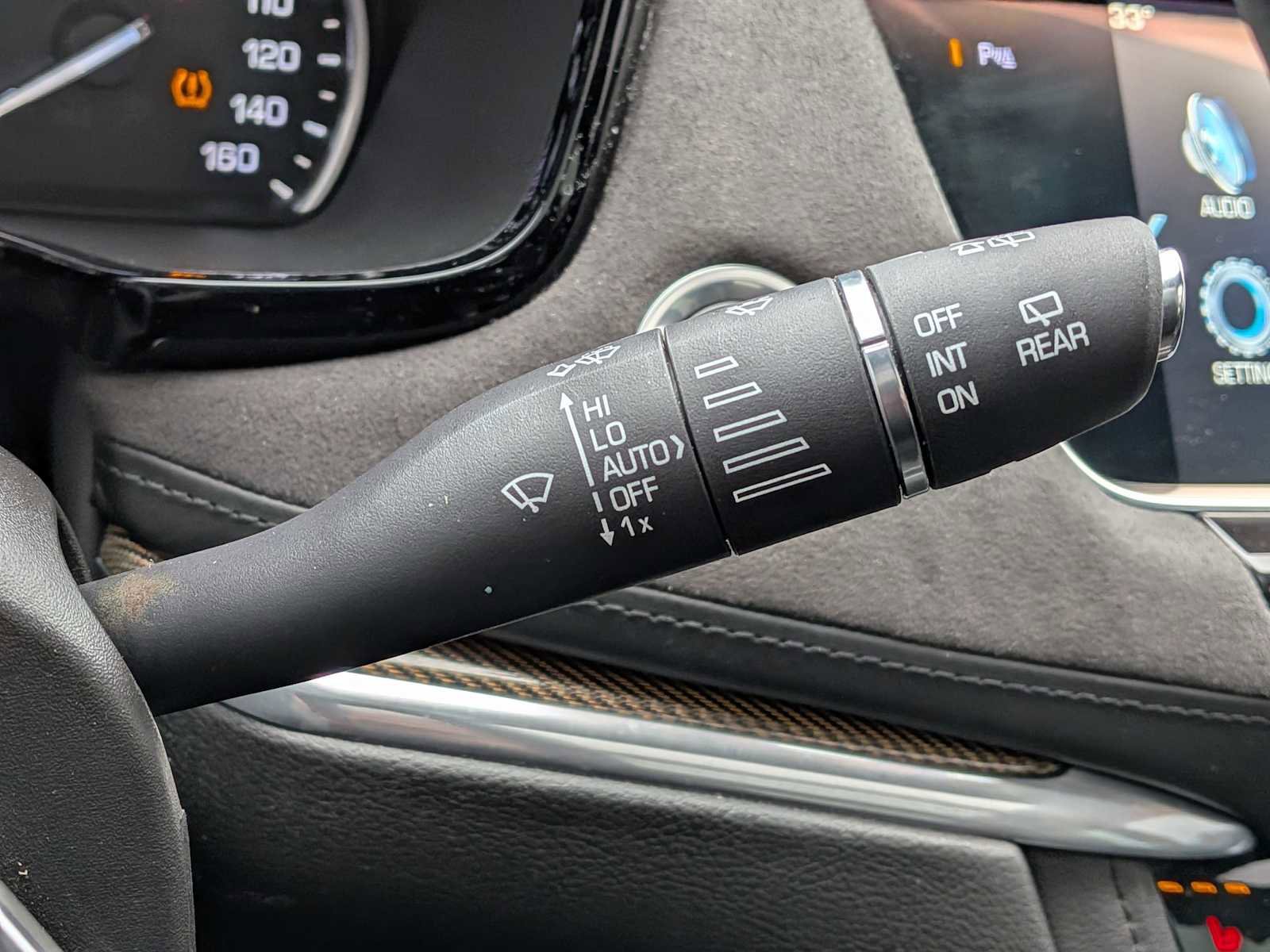 Used 2017 Cadillac XT5 Platinum image 26