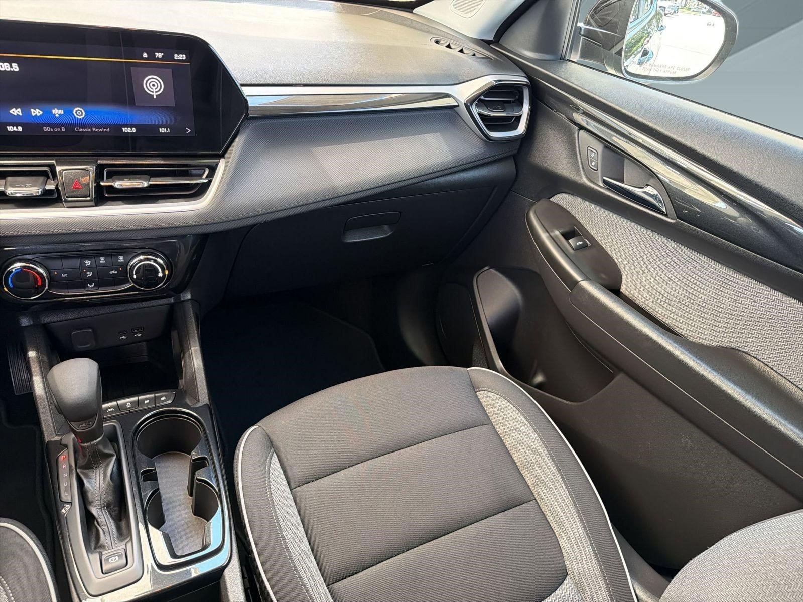 Certified 2026 Chevrolet TrailBlazer LT w/ Driver Confidence Package FWD image 28