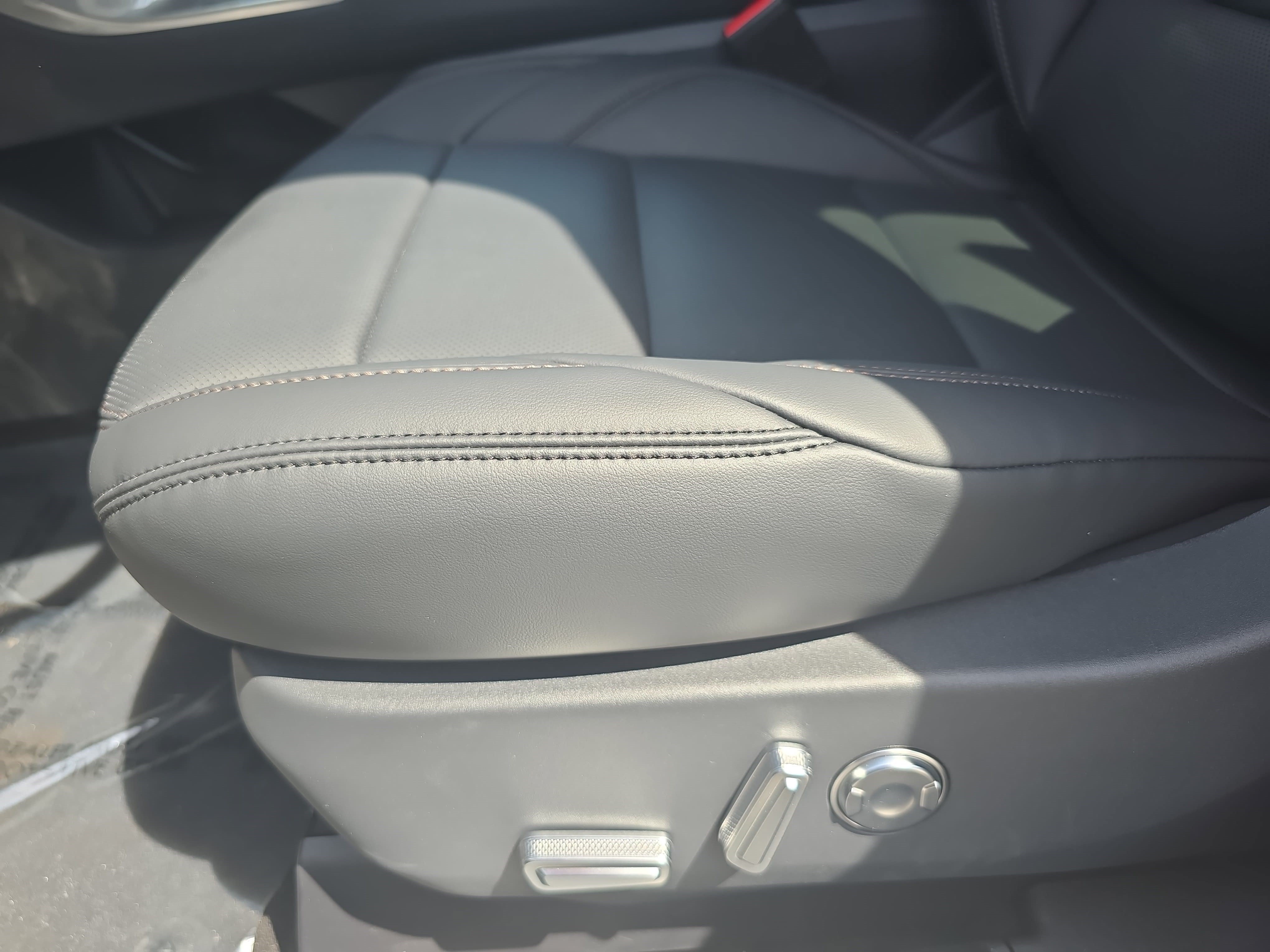 New 2026 Lincoln Nautilus Premier w/ Equipment Group 102A AWD/4WD image 28