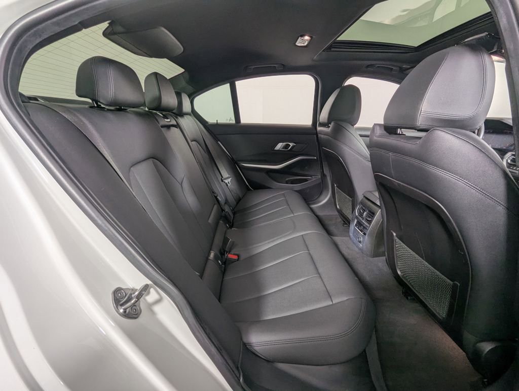 Used 2020 BMW 330i Sedan w/ Convenience Package image 35