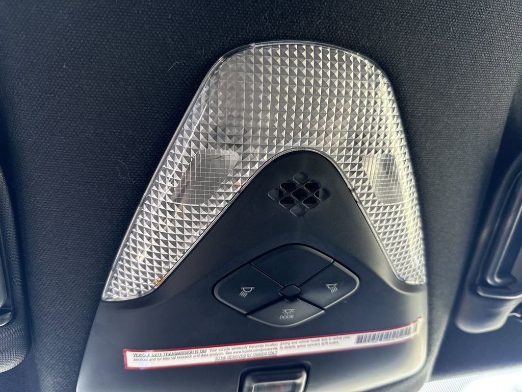 Used 2020 Toyota C-HR XLE image 30