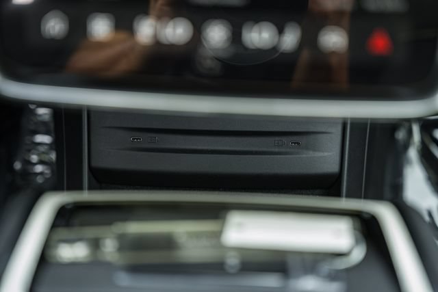New 2026 Volvo EX90 Ultra AWD/4WD image 22