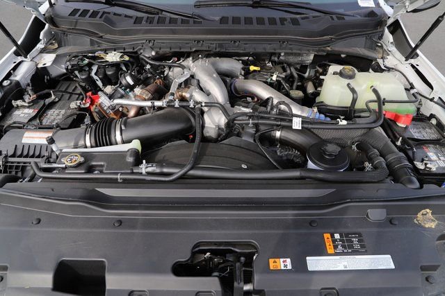 Used 2024 Ford F550 XL 2D Standard Cab image 3