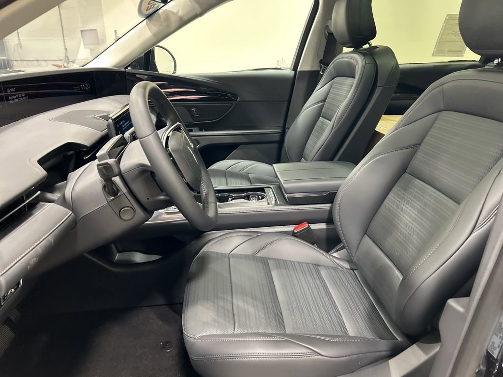 New 2026 Lincoln Nautilus Reserve w/ Jet Appearance Package image 9