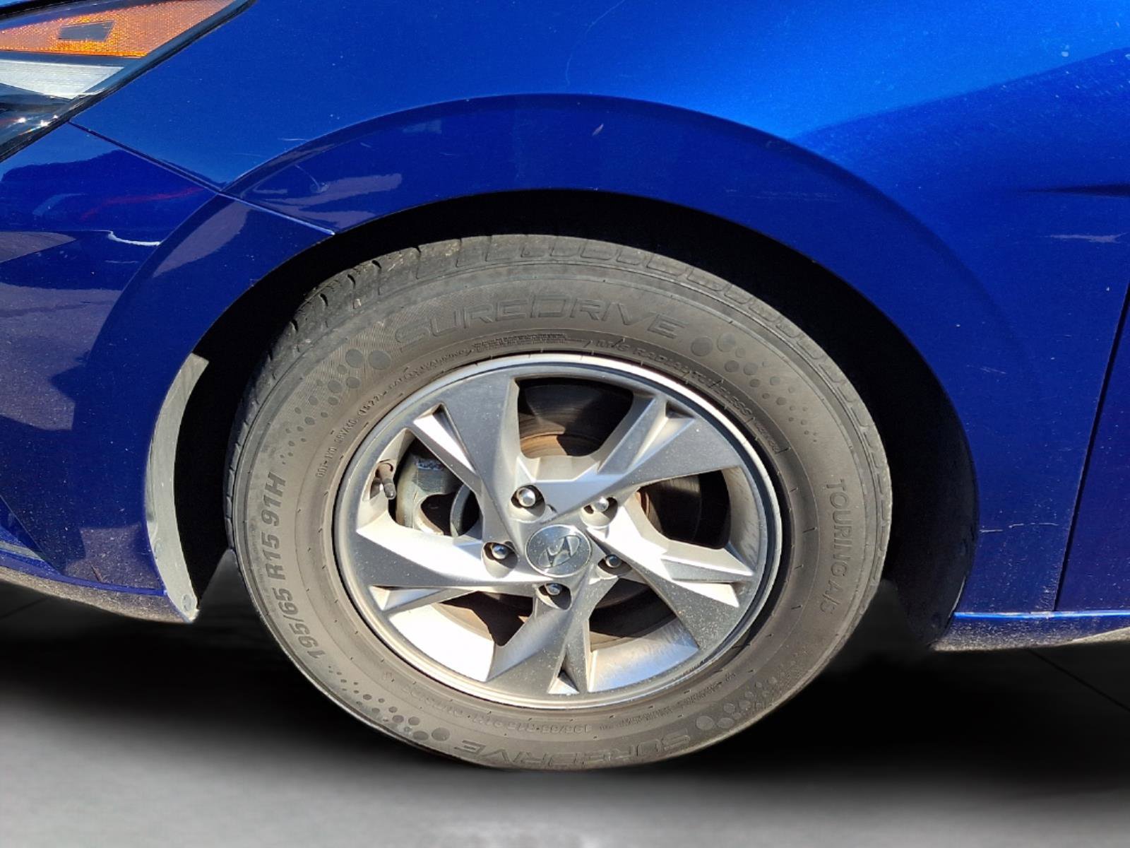 Used 2021 Hyundai Elantra SE FWD image 7