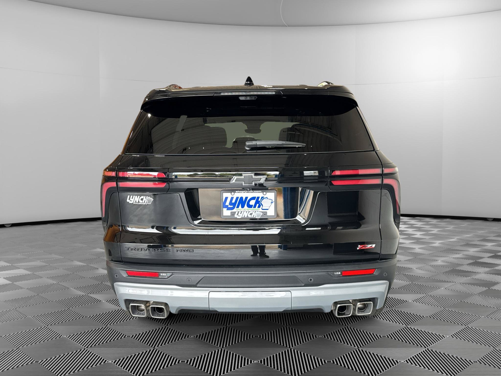 Used 2025 Chevrolet Traverse Z71 w/ Enhanced Driving Package AWD/4WD image 4