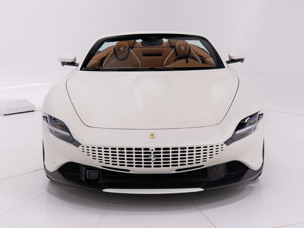 Used 2025 Ferrari Roma Spider RWD image 8