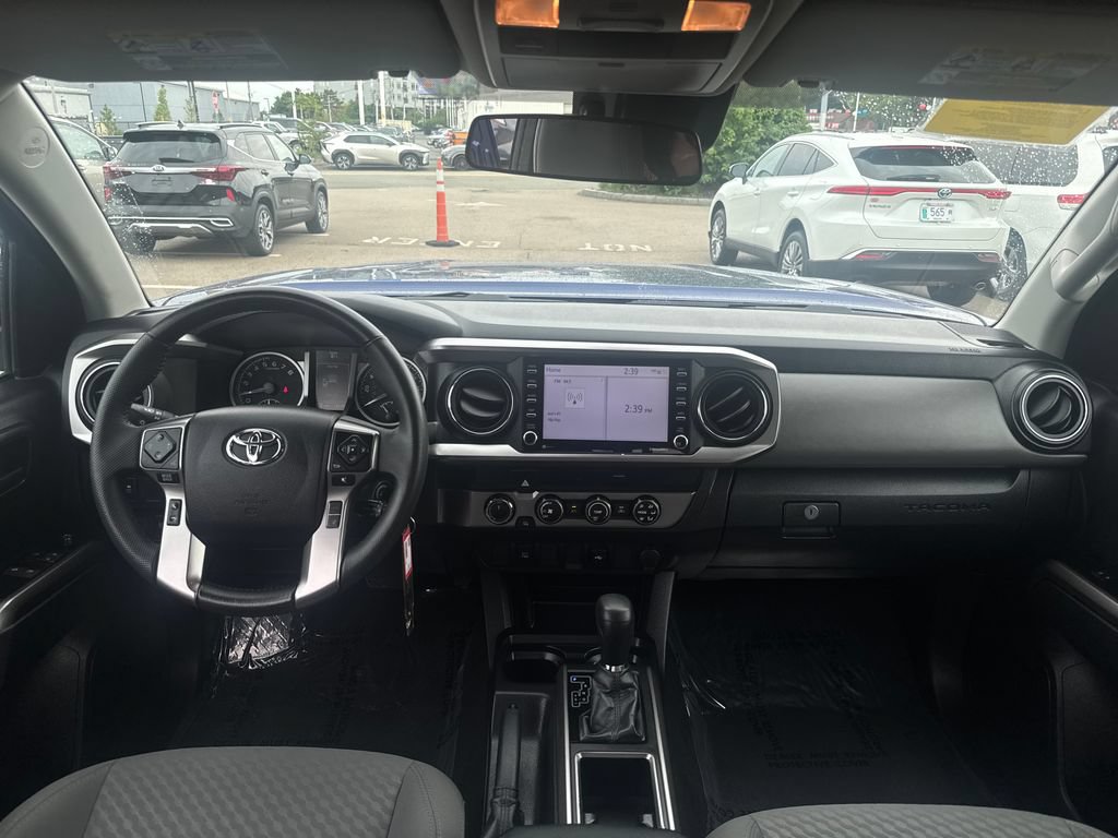 Used 2022 Toyota Tacoma SR5 AWD/4WD image 23