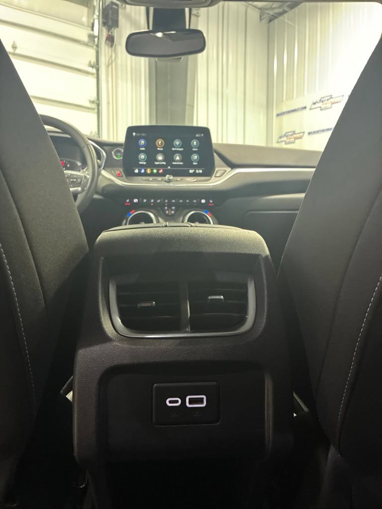 Used 2024 Chevrolet Blazer LT w/ Convenience Package FWD image 31