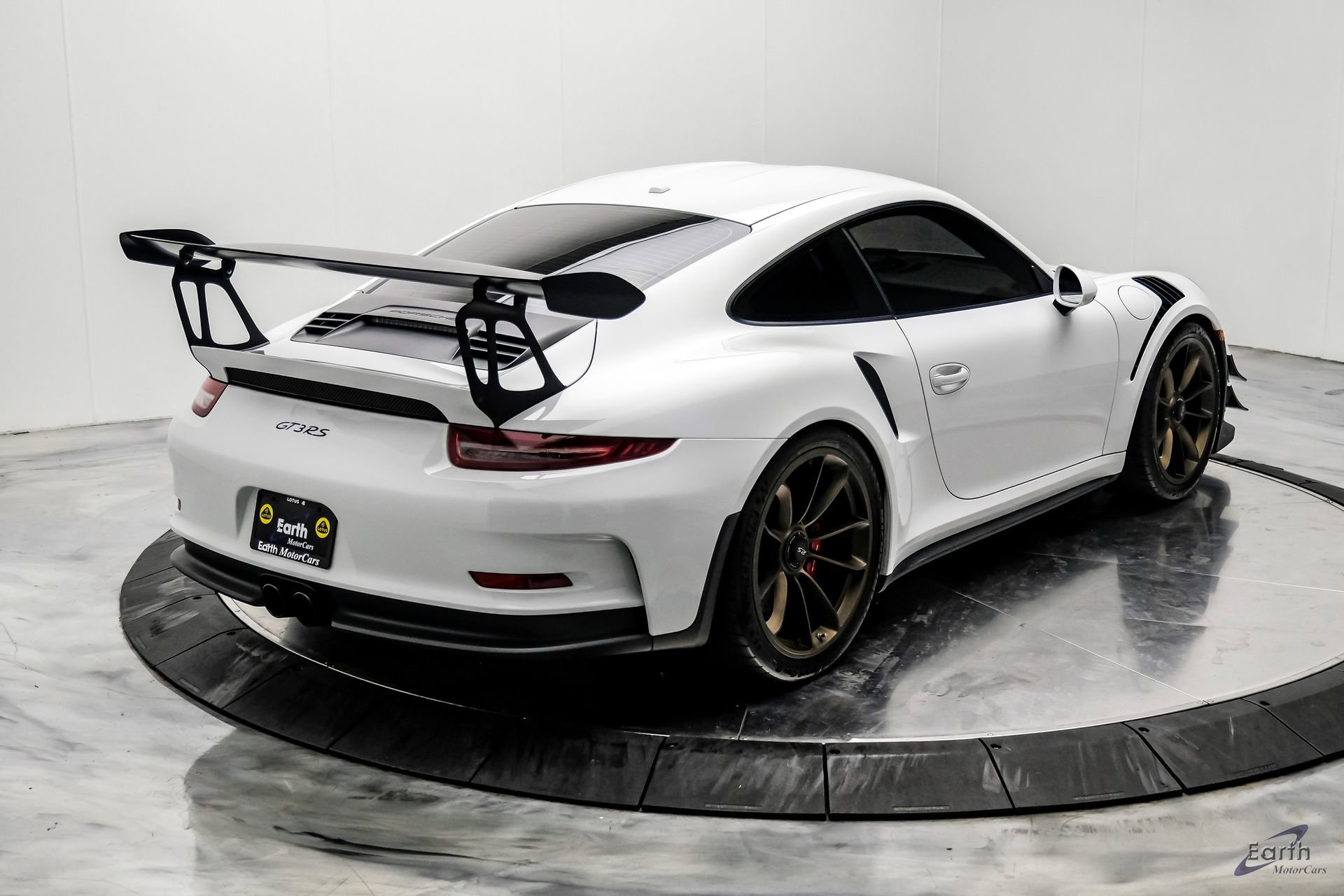 Used 2016 Porsche 911 GT3 RS image 24