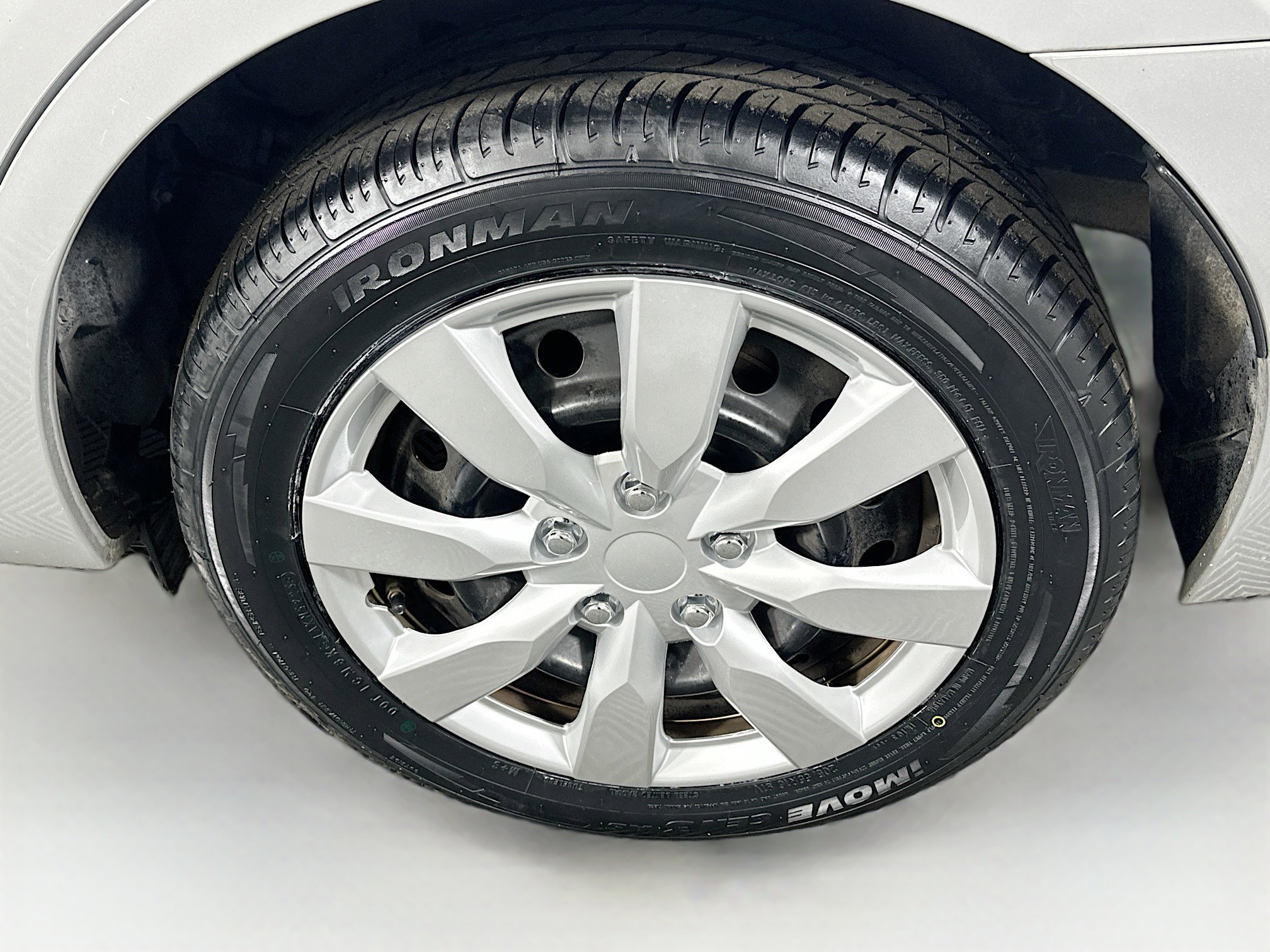 Used 2019 Toyota Corolla LE FWD image 11