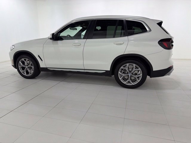 Used 2022 BMW X3 xDrive30i w/ Premium Package 2 AWD/4WD image 2