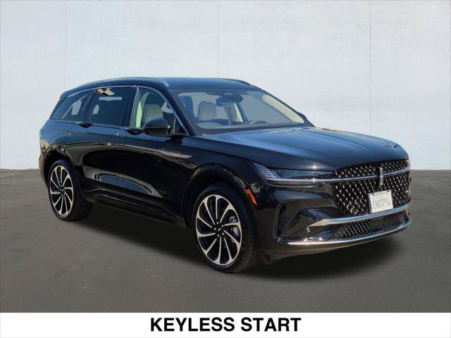 Used 2026 Lincoln Nautilus Black Label AWD/4WD image 3