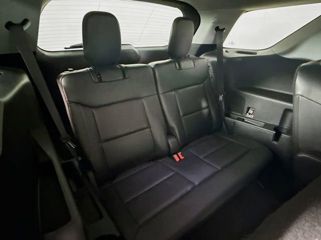 Certified 2022 Ford Explorer XLT w/ Equipment Group 202A image 27