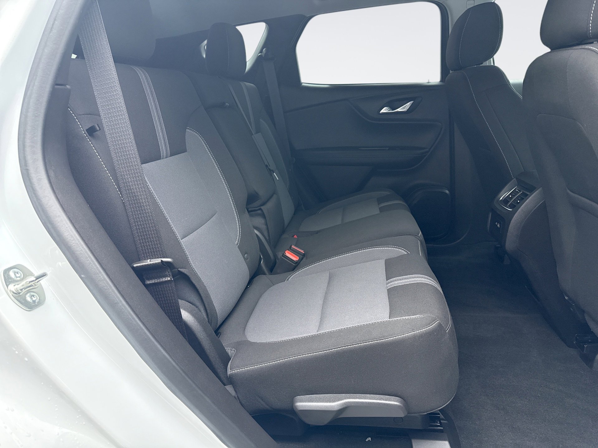 Used 2024 Chevrolet Blazer LT w/ Midnight/Sport Edition image 18