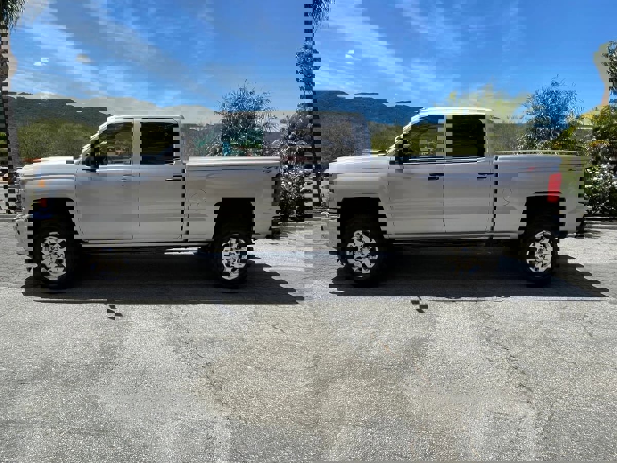 Used 2015 Chevrolet Silverado 2500 LT w/ Z71 Package, Off-Road AWD/4WD image 8