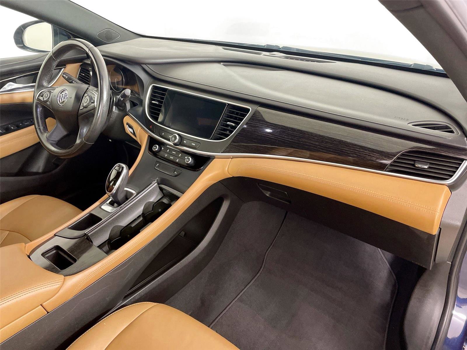 Used 2017 Buick LaCrosse Essence image 27