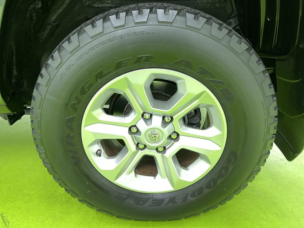 Used 2016 Toyota 4Runner SR5 image 15