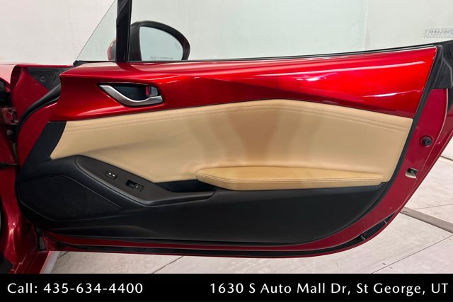 Used 2017 MAZDA MX-5 Miata RF Grand Touring RWD image 15