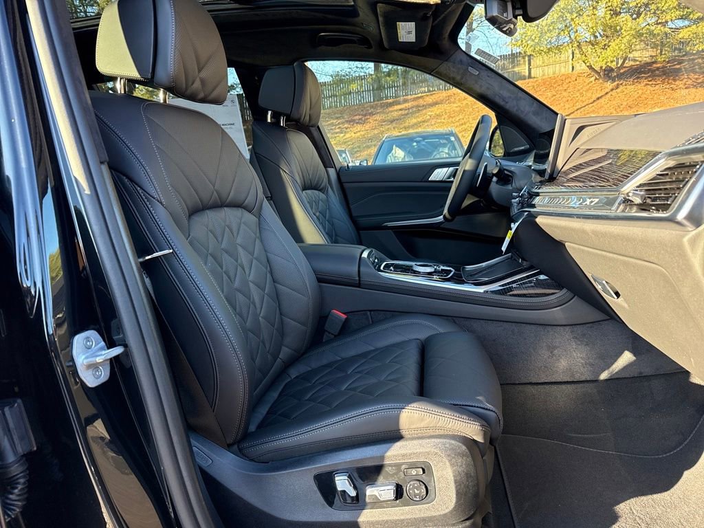 New 2026 BMW X7 xDrive40i w/ M Sport Package image 29