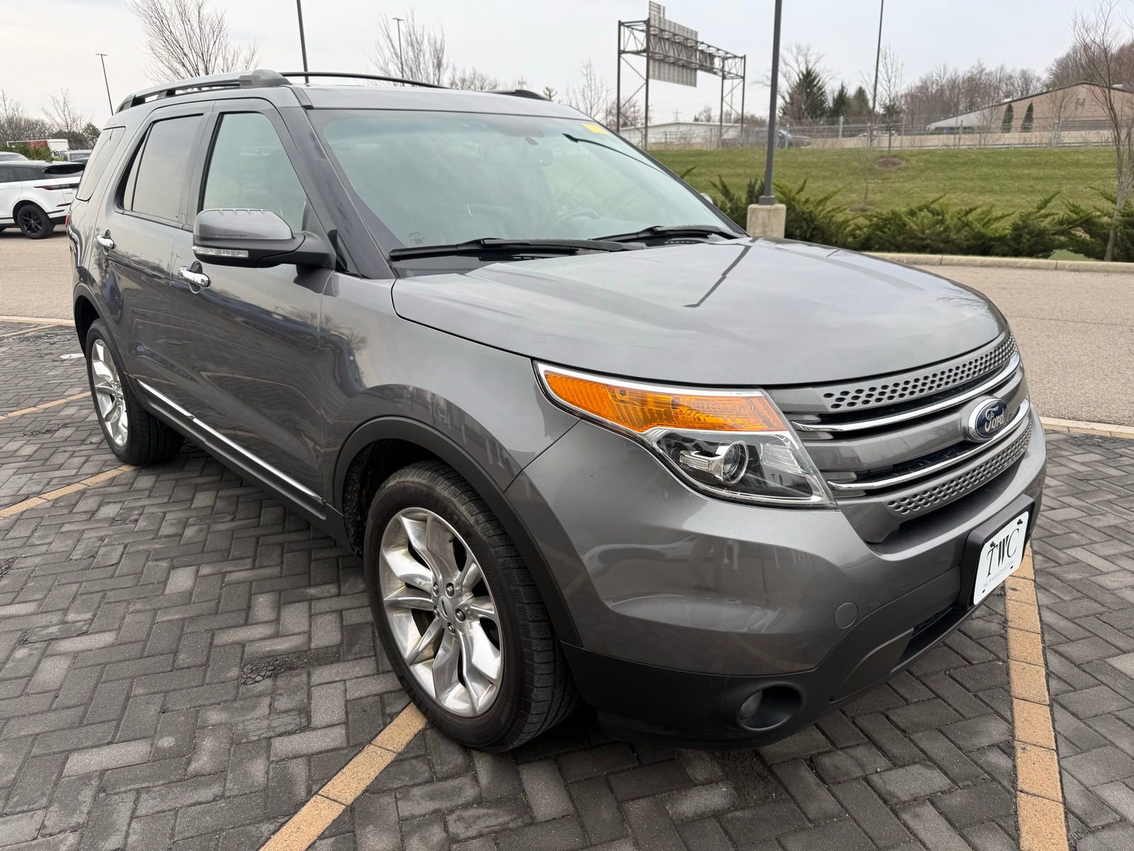 Used 2014 Ford Explorer Limited w/ Equipment Group 301A image 3