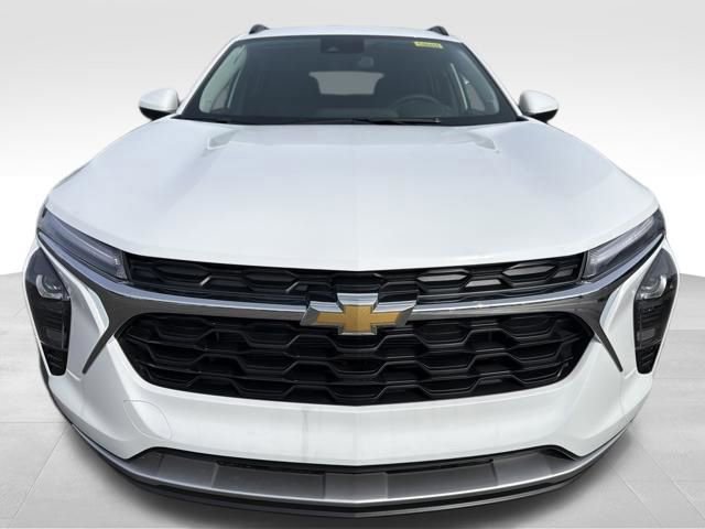 New 2026 Chevrolet Trax LT w/ Driver Confidence Package FWD image 10