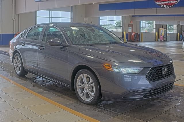 Used 2024 Honda Accord LX image 2