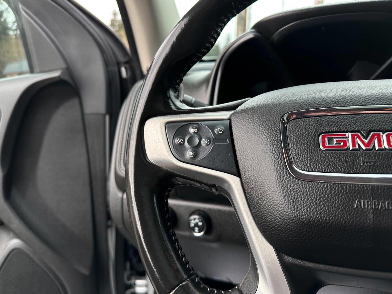 Used 2016 GMC Canyon SLT AWD/4WD image 39