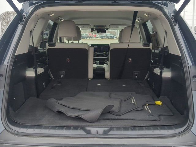 Certified 2024 Toyota Grand Highlander Limited image 16