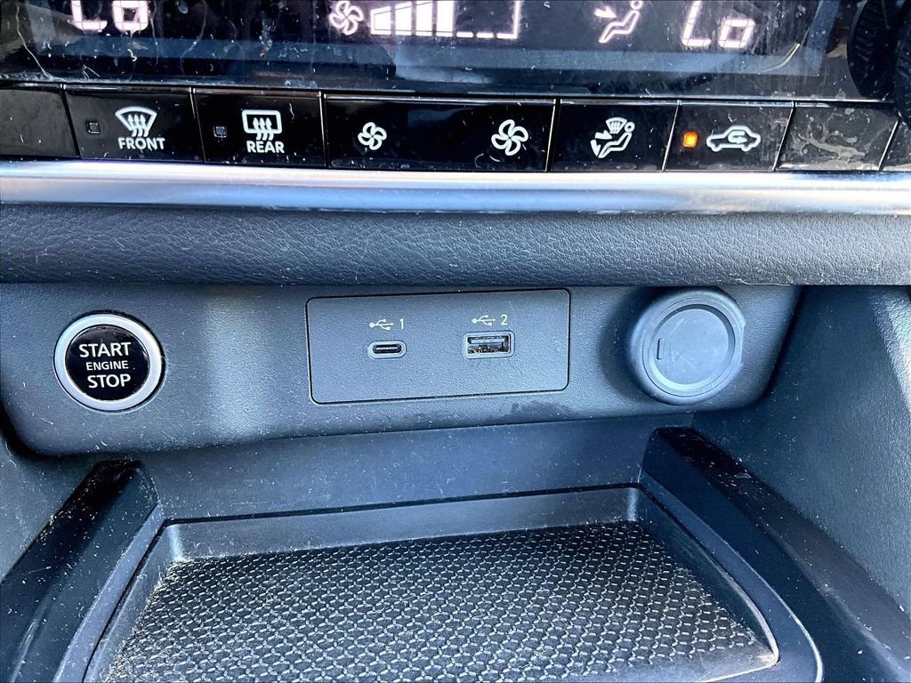 Used 2023 Nissan Rogue SV AWD/4WD image 25