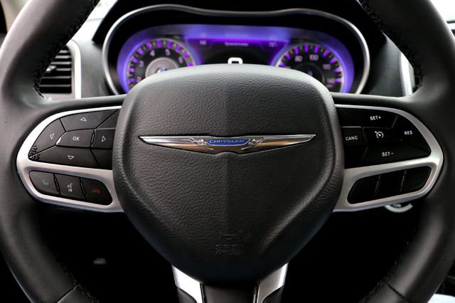 Used 2023 Chrysler 300 Touring L w/ Comfort Group RWD image 12