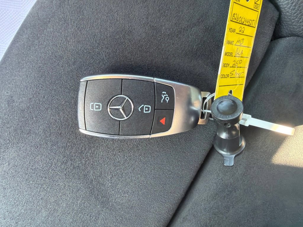 Certified 2022 Mercedes-Benz GLA 250 4MATIC image 27