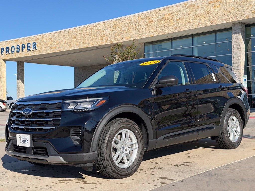 New 2026 Ford Explorer Active RWD image 8