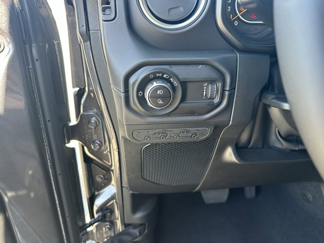 New 2025 Jeep Gladiator Sport image 23