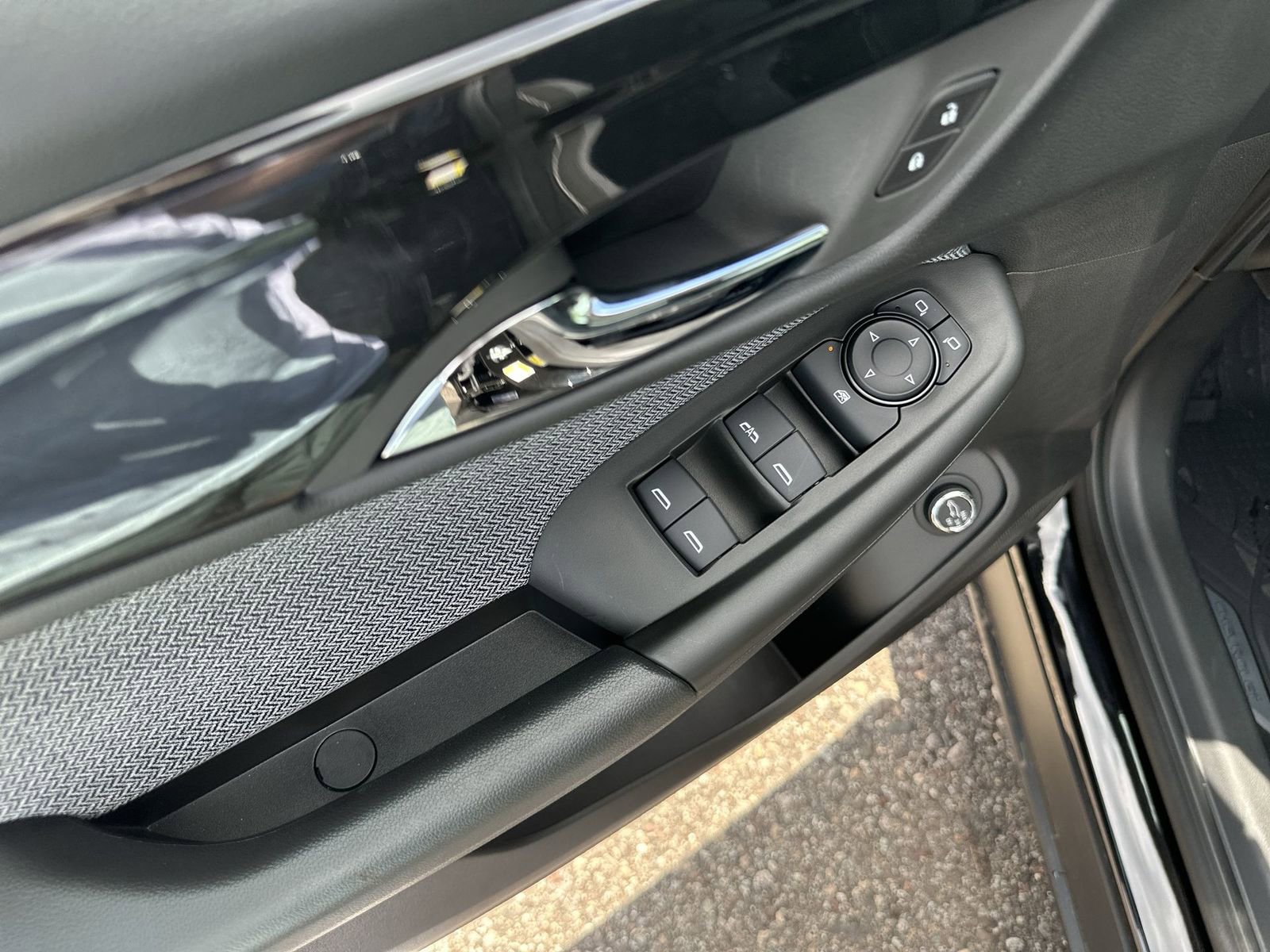 New 2026 Chevrolet TrailBlazer LT w/ Convenience Package image 21