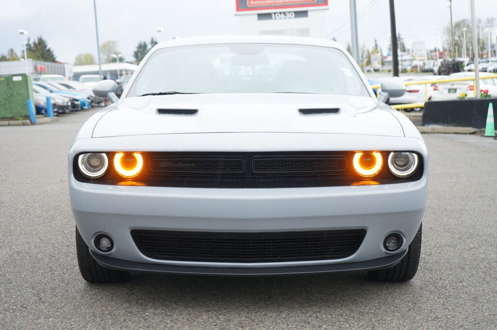 Used 2022 Dodge Challenger SXT w/ Blacktop Package image 8
