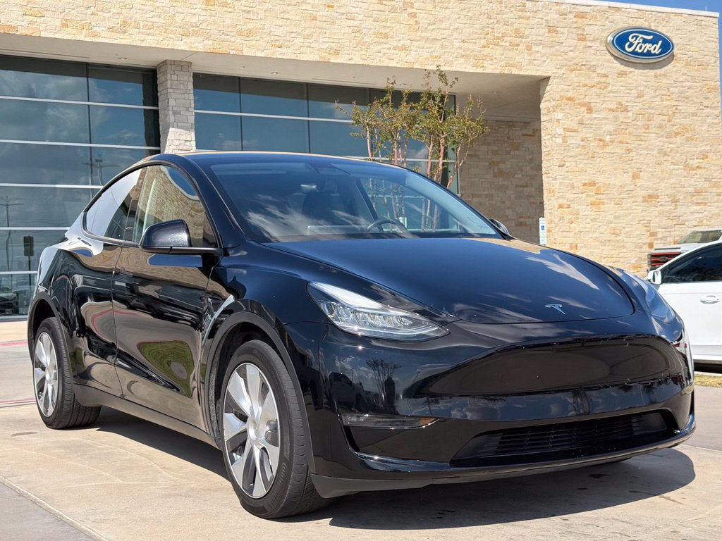 Used 2023 Tesla Model Y Long Range AWD/4WD image 17