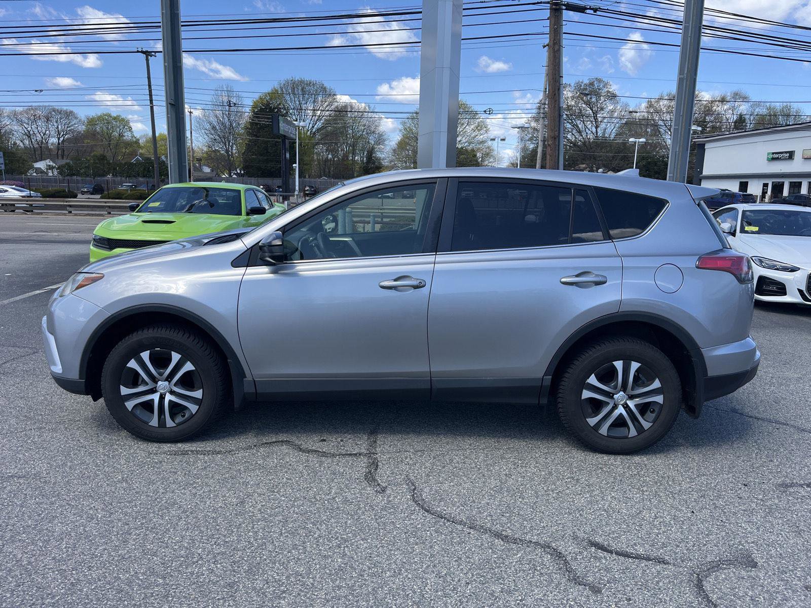 Used 2018 Toyota RAV4 LE w/ All Weather Liner Package AWD/4WD image 6