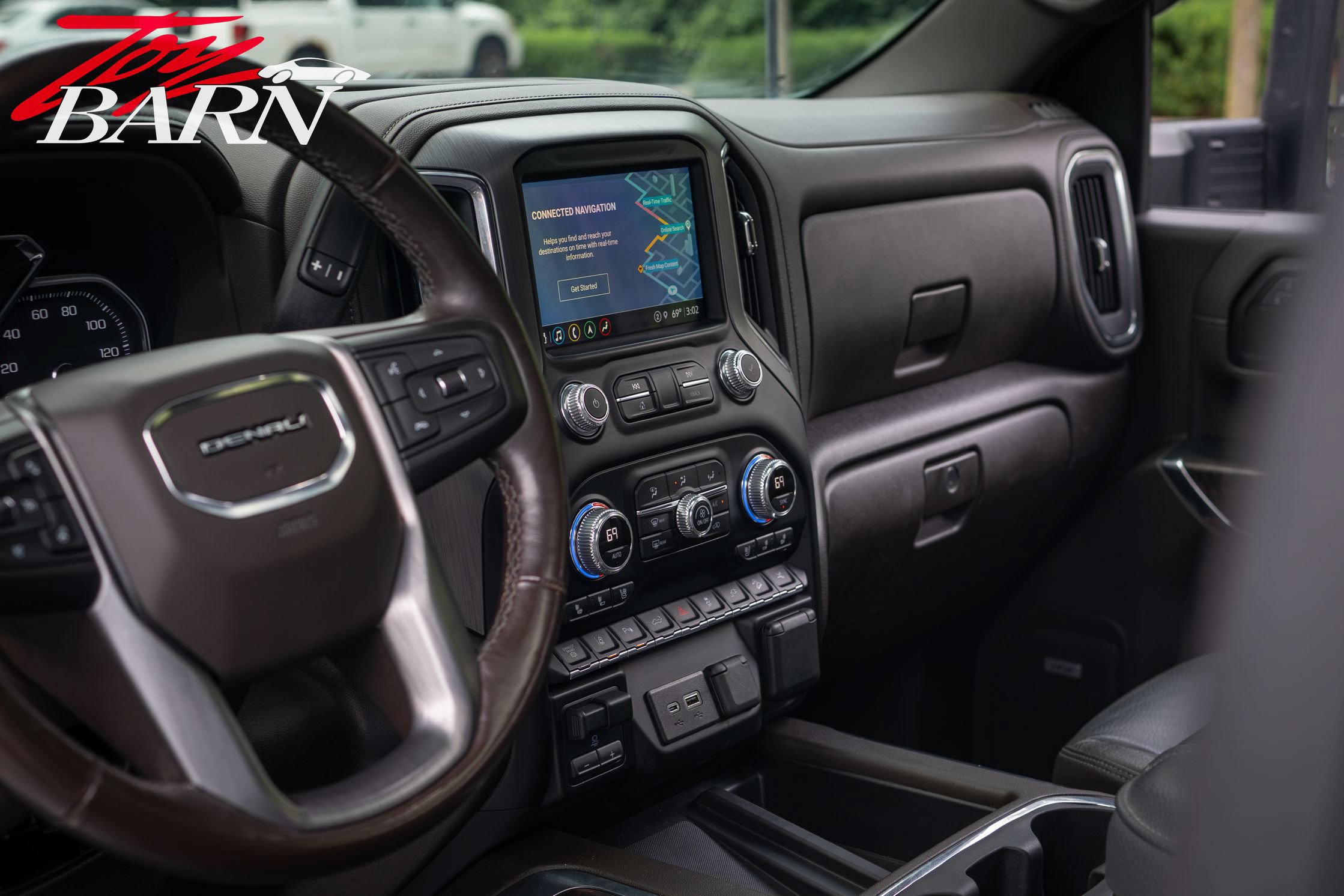 Used 2023 GMC Sierra 3500 Denali w/ Denali Ultimate Package AWD/4WD image 26