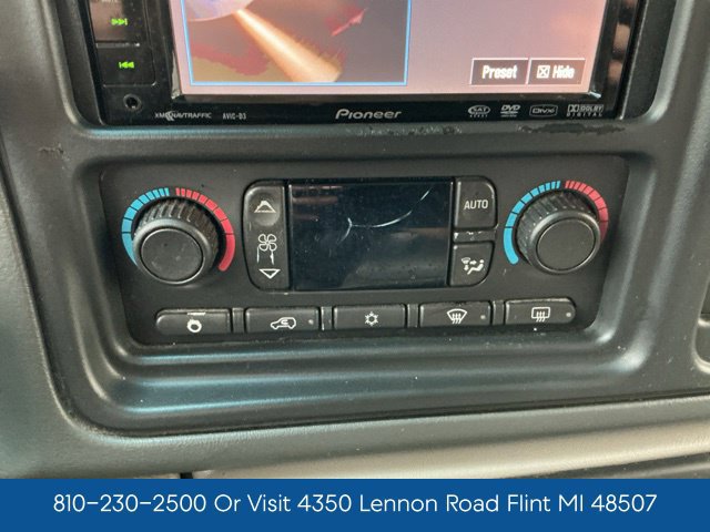 Used 2006 Chevrolet Avalanche Z71 w/ Sun And Sound Package AWD/4WD image 26