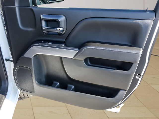 Used 2018 Chevrolet Silverado 1500 LT w/ All Star Edition AWD/4WD image 26