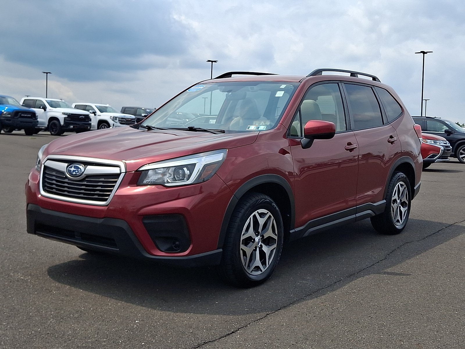 Used 2019 Subaru Forester Premium AWD/4WD image 3