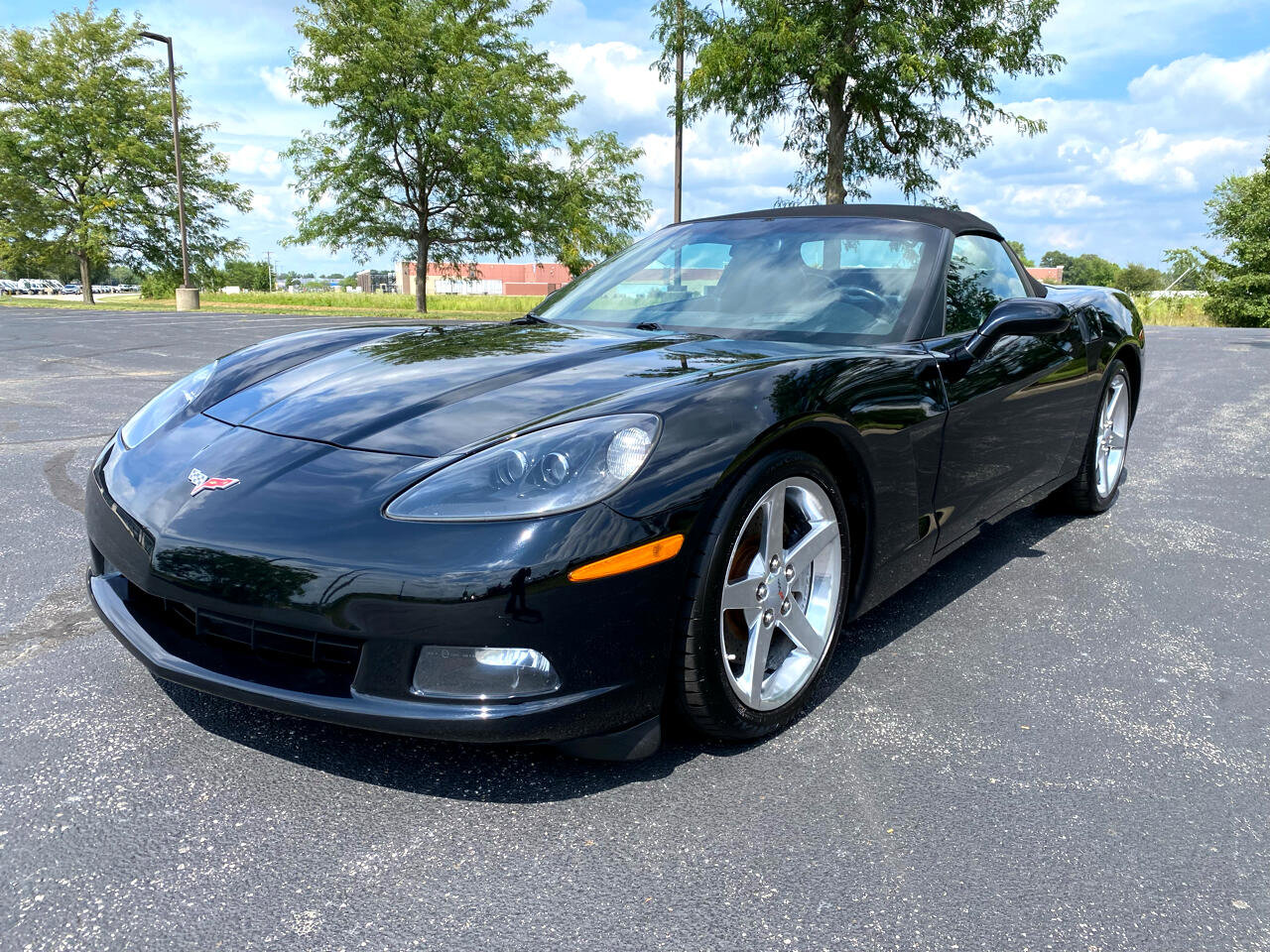 Used 2005 Chevrolet Corvette Convertible w/ Preferred Equipment Group image 2