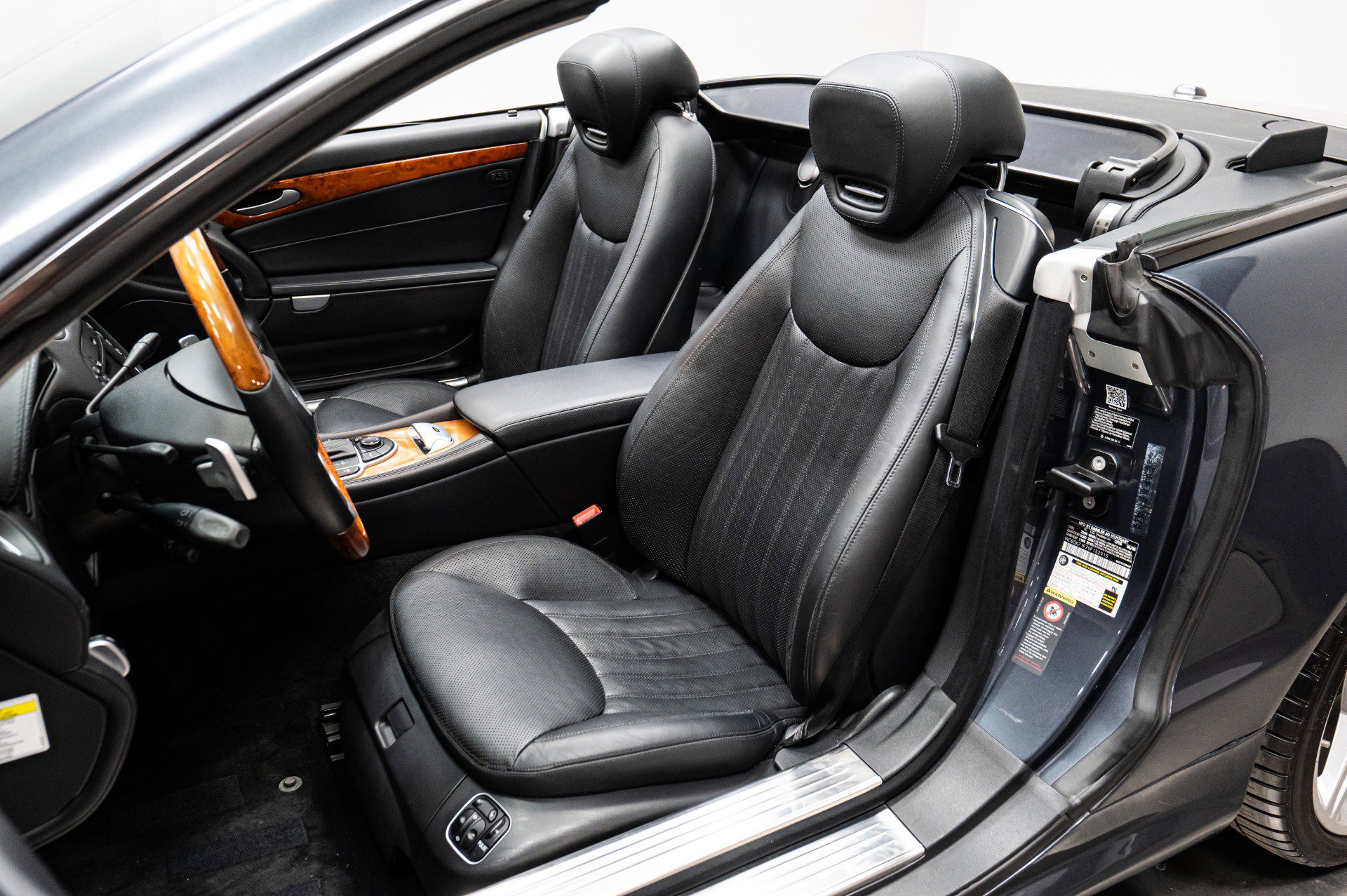Used 2009 Mercedes-Benz SL 550 image 7