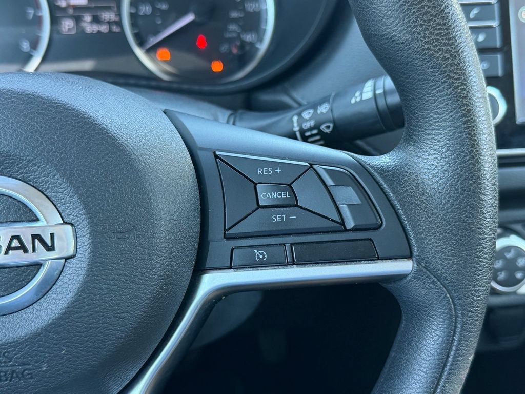 Used 2020 Nissan Versa S FWD image 22